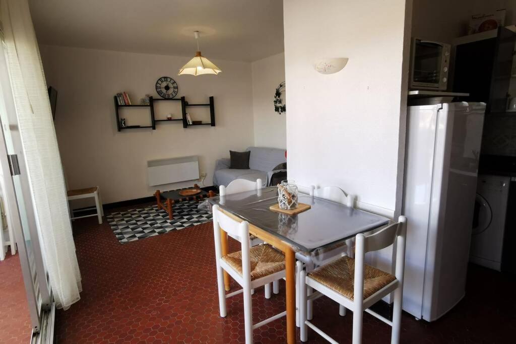 Appartement Soleil Levant - Acces Direct Plage - Terrasse - Une Chambre - Proche Commerces Le Barcares Ngoại thất bức ảnh
